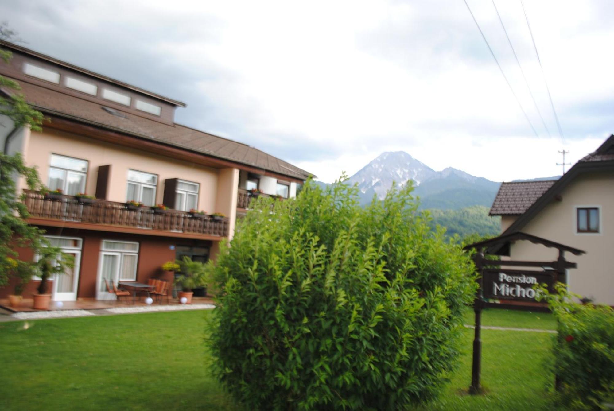 Ferienhaus Michor Latschach ober dem Faakersee Exterior foto